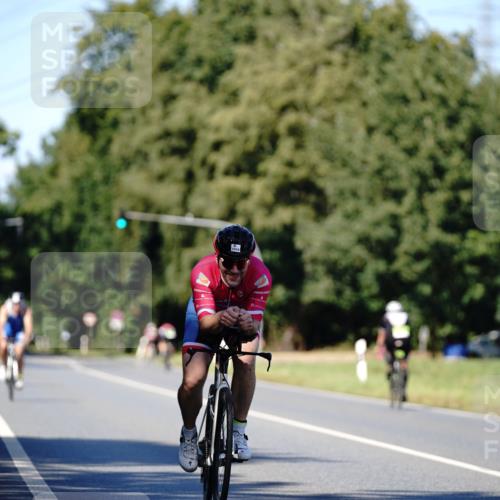 07.09.2025 - 19. Norderstedt Triathlon Michael Burmester http://msf.ph/oto/8838920 07.09.2025 14:36:43 Radfahren 1019 meine-sportfotos.de