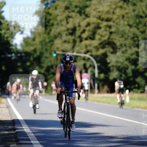 07.09.2025 - 19. Norderstedt Triathlon Michael Burmester http://msf.ph/oto/8838928 07.09.2025 14:36:48 Radfahren 1019, 1510 meine-sportfotos.de