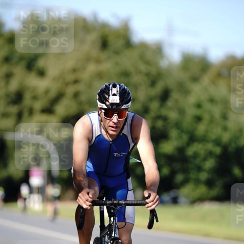 07.09.2025 - 19. Norderstedt Triathlon Michael Burmester http://msf.ph/oto/8838930 07.09.2025 14:36:49 Radfahren 1510 meine-sportfotos.de