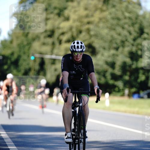 07.09.2025 - 19. Norderstedt Triathlon Michael Burmester http://msf.ph/oto/8838936 07.09.2025 14:36:52 Radfahren 1510 meine-sportfotos.de