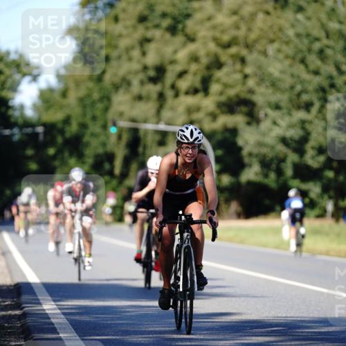 07.09.2025 - 19. Norderstedt Triathlon Michael Burmester http://msf.ph/oto/8838941 07.09.2025 14:36:55 Radfahren 457, 879, 977 meine-sportfotos.de