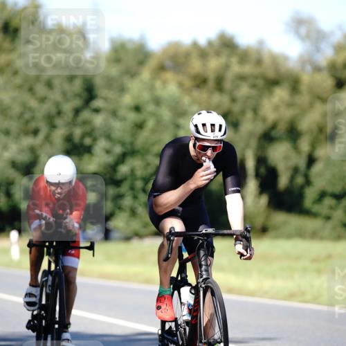 07.09.2025 - 19. Norderstedt Triathlon Michael Burmester http://msf.ph/oto/8838950 07.09.2025 14:36:57 Radfahren 445, 457, 879, 977 meine-sportfotos.de