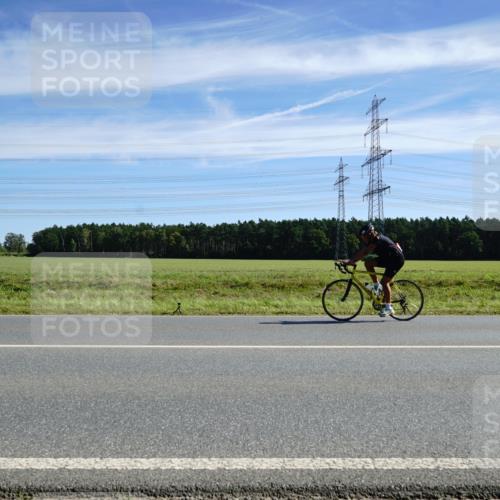 07.09.2025 - 19. Norderstedt Triathlon Michael Burmester http://msf.ph/oto/8838978 07.09.2025 12:10:07 Radfahren 1249 meine-sportfotos.de