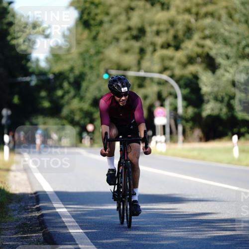 07.09.2025 - 19. Norderstedt Triathlon Michael Burmester http://msf.ph/oto/8839042 07.09.2025 14:37:30 Radfahren 472, 1465 meine-sportfotos.de