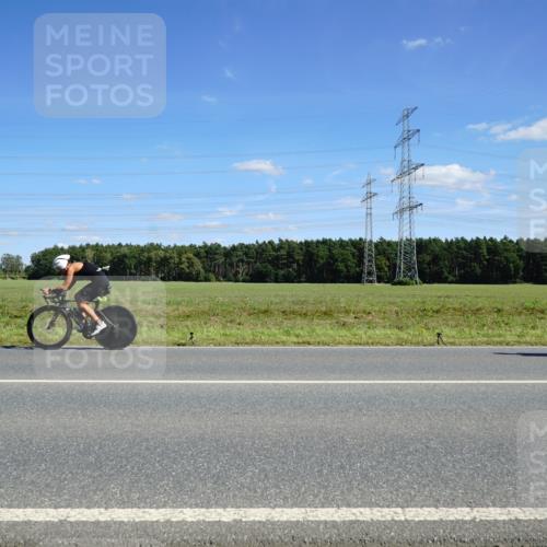 07.09.2025 - 19. Norderstedt Triathlon Michael Burmester http://msf.ph/oto/8839052 07.09.2025 14:20:06 Radfahren 989, 995, 1005 meine-sportfotos.de