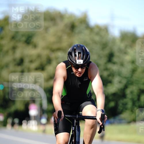 07.09.2025 - 19. Norderstedt Triathlon Michael Burmester http://msf.ph/oto/8839060 07.09.2025 14:37:51 Radfahren 863, 888, 1014 meine-sportfotos.de