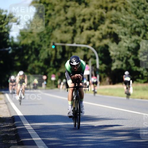 07.09.2025 - 19. Norderstedt Triathlon Michael Burmester http://msf.ph/oto/8839063 07.09.2025 14:37:53 Radfahren 863, 888, 1014 meine-sportfotos.de