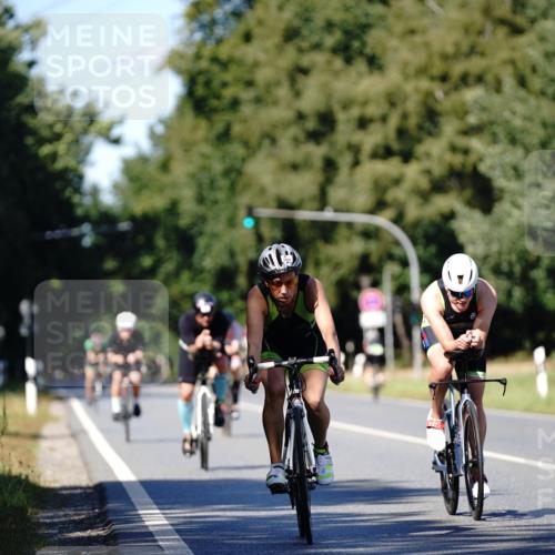 07.09.2025 - 19. Norderstedt Triathlon Michael Burmester http://msf.ph/oto/8839071 07.09.2025 14:37:57 Radfahren 972, 993, 1014, 1422 meine-sportfotos.de