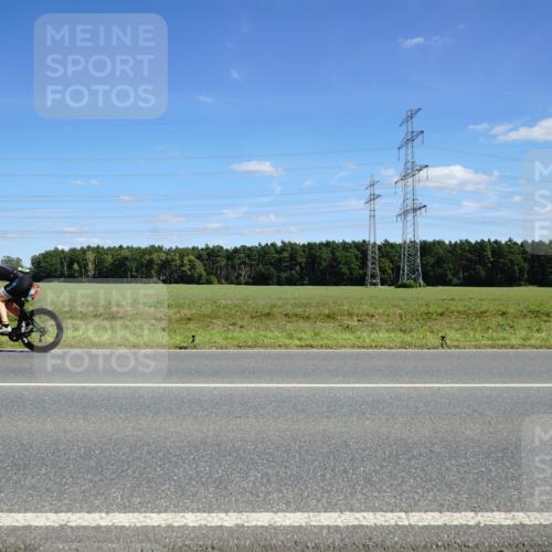 07.09.2025 - 19. Norderstedt Triathlon Michael Burmester http://msf.ph/oto/8839106 07.09.2025 14:20:14 Radfahren 388, 986, 1010, 1421 meine-sportfotos.de