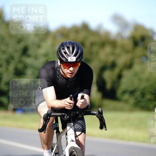 07.09.2025 - 19. Norderstedt Triathlon Michael Burmester http://msf.ph/oto/8839112 07.09.2025 14:38:30 Radfahren 422, 877 meine-sportfotos.de