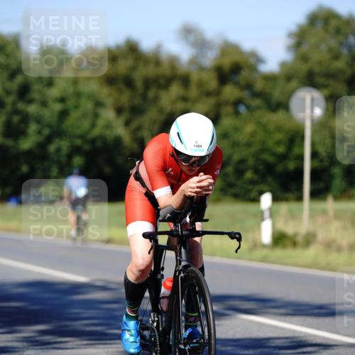 07.09.2025 - 19. Norderstedt Triathlon Michael Burmester http://msf.ph/oto/8839138 07.09.2025 14:38:41 Radfahren 398, 460, 1008, 1404 meine-sportfotos.de