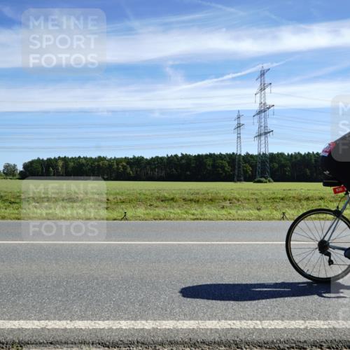 07.09.2025 - 19. Norderstedt Triathlon Michael Burmester http://msf.ph/oto/8839141 07.09.2025 12:11:18 Radfahren 165, 835, 1379 meine-sportfotos.de