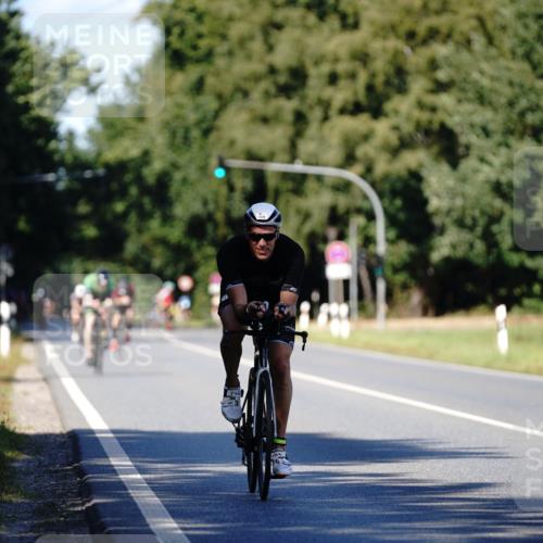 07.09.2025 - 19. Norderstedt Triathlon Michael Burmester http://msf.ph/oto/8839164 07.09.2025 14:39:06 Radfahren 1026 meine-sportfotos.de