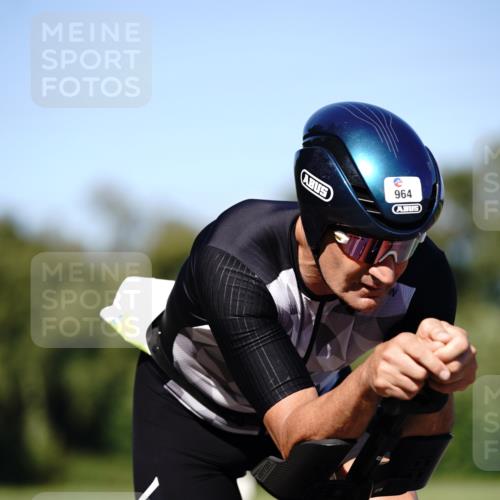 07.09.2025 - 19. Norderstedt Triathlon Michael Burmester http://msf.ph/oto/8839180 07.09.2025 14:39:22 Radfahren 964, 1027, 1040 meine-sportfotos.de