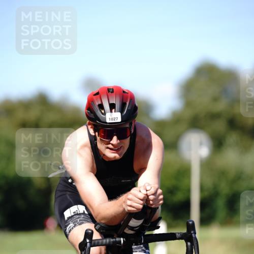 07.09.2025 - 19. Norderstedt Triathlon Michael Burmester http://msf.ph/oto/8839182 07.09.2025 14:39:24 Radfahren 964, 1009, 1027, 1040 meine-sportfotos.de