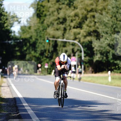 07.09.2025 - 19. Norderstedt Triathlon Michael Burmester http://msf.ph/oto/8839194 07.09.2025 14:39:41 Radfahren 971 meine-sportfotos.de