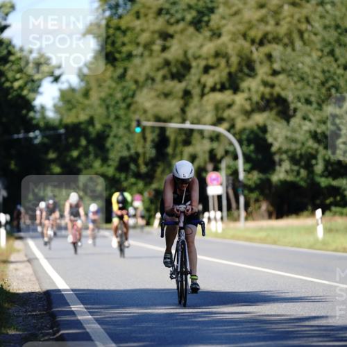 07.09.2025 - 19. Norderstedt Triathlon Michael Burmester http://msf.ph/oto/8839199 07.09.2025 14:39:50 Radfahren 462 meine-sportfotos.de