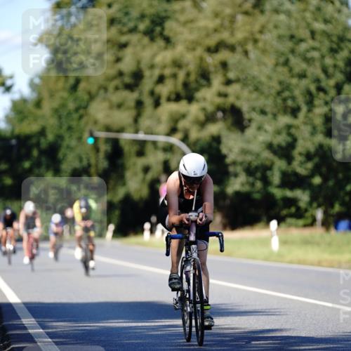 07.09.2025 - 19. Norderstedt Triathlon Michael Burmester http://msf.ph/oto/8839203 07.09.2025 14:39:51 Radfahren 462 meine-sportfotos.de