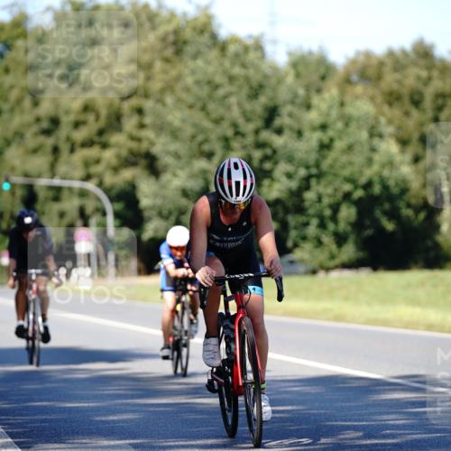 07.09.2025 - 19. Norderstedt Triathlon Michael Burmester http://msf.ph/oto/8839214 07.09.2025 14:39:57 Radfahren 428, 478, 1031, 1486 meine-sportfotos.de