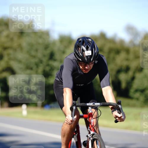 07.09.2025 - 19. Norderstedt Triathlon Michael Burmester http://msf.ph/oto/8839226 07.09.2025 14:39:59 Radfahren 428, 478, 982, 1486 meine-sportfotos.de