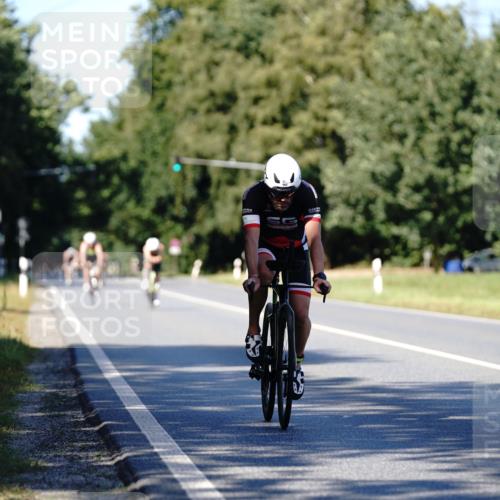 07.09.2025 - 19. Norderstedt Triathlon Michael Burmester http://msf.ph/oto/8839230 07.09.2025 14:40:01 Radfahren 428, 478, 982, 1486 meine-sportfotos.de