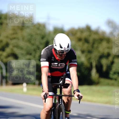 07.09.2025 - 19. Norderstedt Triathlon Michael Burmester http://msf.ph/oto/8839234 07.09.2025 14:40:02 Radfahren 428, 982 meine-sportfotos.de