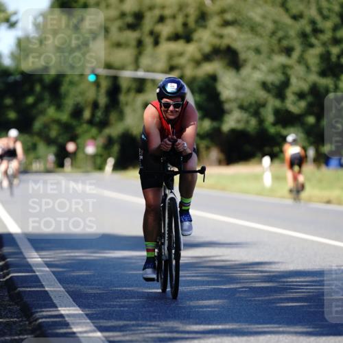 07.09.2025 - 19. Norderstedt Triathlon Michael Burmester http://msf.ph/oto/8839261 07.09.2025 14:40:28 Radfahren 884 meine-sportfotos.de