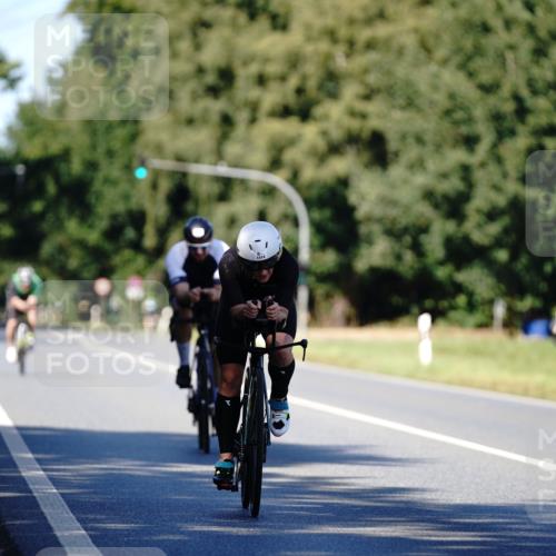 07.09.2025 - 19. Norderstedt Triathlon Michael Burmester http://msf.ph/oto/8839281 07.09.2025 14:40:50 Radfahren 364, 1414 meine-sportfotos.de
