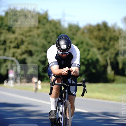 07.09.2025 - 19. Norderstedt Triathlon Michael Burmester http://msf.ph/oto/8839288 07.09.2025 14:40:52 Radfahren 364, 1414 meine-sportfotos.de
