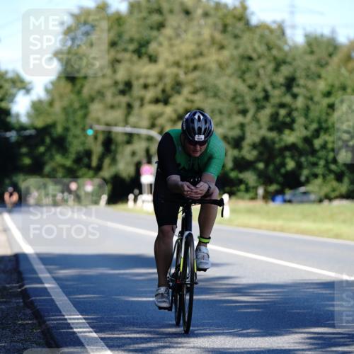 07.09.2025 - 19. Norderstedt Triathlon Michael Burmester http://msf.ph/oto/8839292 07.09.2025 14:40:56 Radfahren 1034 meine-sportfotos.de