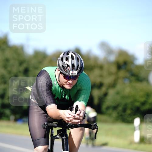 07.09.2025 - 19. Norderstedt Triathlon Michael Burmester http://msf.ph/oto/8839295 07.09.2025 14:40:56 Radfahren 1034 meine-sportfotos.de
