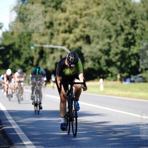 07.09.2025 - 19. Norderstedt Triathlon Michael Burmester http://msf.ph/oto/8839314 07.09.2025 14:41:17 Radfahren 454, 990, 992 meine-sportfotos.de