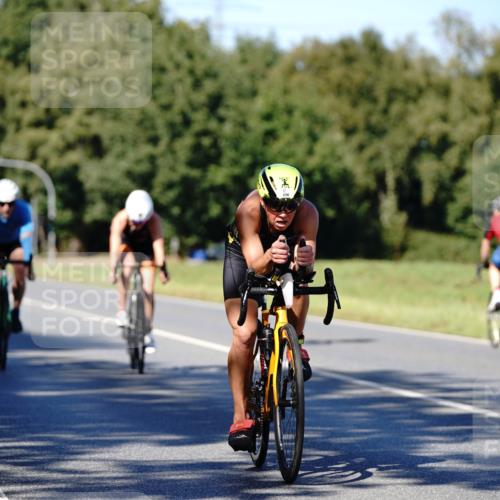 07.09.2025 - 19. Norderstedt Triathlon Michael Burmester http://msf.ph/oto/8839345 07.09.2025 14:41:26 Radfahren 373, 449, 896, 963, 976, 989, 1434 meine-sportfotos.de