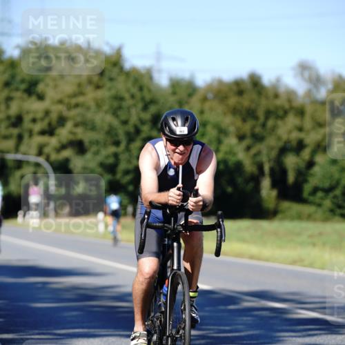 07.09.2025 - 19. Norderstedt Triathlon Michael Burmester http://msf.ph/oto/8839358 07.09.2025 14:41:29 Radfahren 373, 441, 896, 905, 959, 963, 1434 meine-sportfotos.de