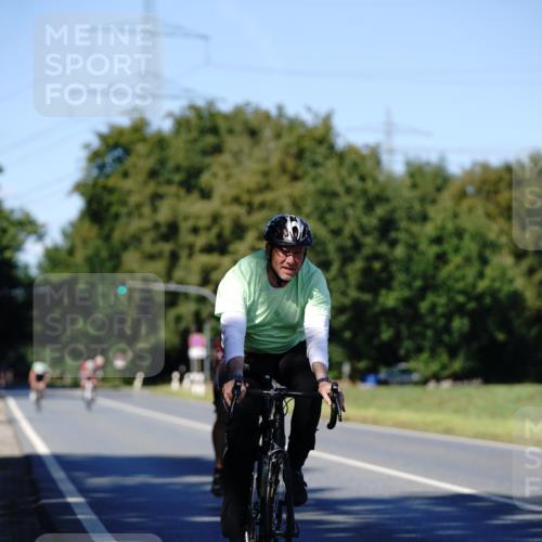 07.09.2025 - 19. Norderstedt Triathlon Michael Burmester http://msf.ph/oto/8839360 07.09.2025 14:41:31 Radfahren 373, 441, 905, 959, 963 meine-sportfotos.de