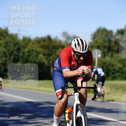 07.09.2025 - 19. Norderstedt Triathlon Michael Burmester http://msf.ph/oto/8839373 07.09.2025 14:41:38 Radfahren 1493, 1496 meine-sportfotos.de