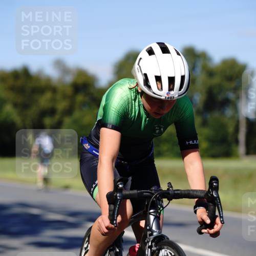 07.09.2025 - 19. Norderstedt Triathlon Michael Burmester http://msf.ph/oto/8839376 07.09.2025 14:41:39 Radfahren 1493, 1496 meine-sportfotos.de