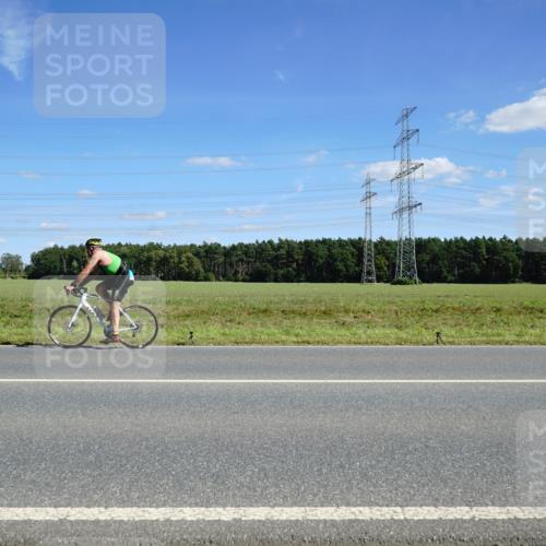 07.09.2025 - 19. Norderstedt Triathlon Michael Burmester http://msf.ph/oto/8839384 07.09.2025 14:21:48 Radfahren 872 meine-sportfotos.de