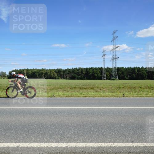 07.09.2025 - 19. Norderstedt Triathlon Michael Burmester http://msf.ph/oto/8839403 07.09.2025 14:21:51 Radfahren 872 meine-sportfotos.de