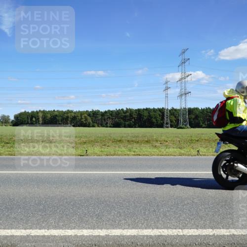 07.09.2025 - 19. Norderstedt Triathlon Michael Burmester http://msf.ph/oto/8839409 07.09.2025 14:21:52 Radfahren 872 meine-sportfotos.de
