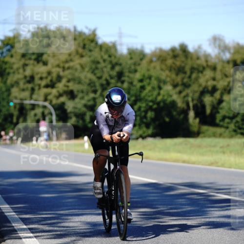 07.09.2025 - 19. Norderstedt Triathlon Michael Burmester http://msf.ph/oto/8839412 07.09.2025 14:42:08 Radfahren 448 meine-sportfotos.de