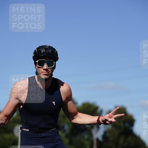 07.09.2025 - 19. Norderstedt Triathlon Michael Burmester http://msf.ph/oto/8839466 07.09.2025 14:42:52 Radfahren 1408, 1502 meine-sportfotos.de