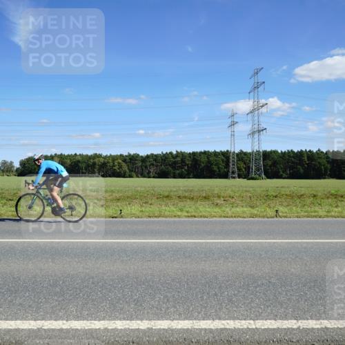 07.09.2025 - 19. Norderstedt Triathlon Michael Burmester http://msf.ph/oto/8839482 07.09.2025 14:22:26 Radfahren 980 meine-sportfotos.de