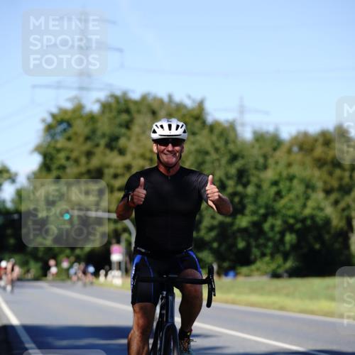 07.09.2025 - 19. Norderstedt Triathlon Michael Burmester http://msf.ph/oto/8839508 07.09.2025 14:43:14 Radfahren 400, 983, 1025 meine-sportfotos.de