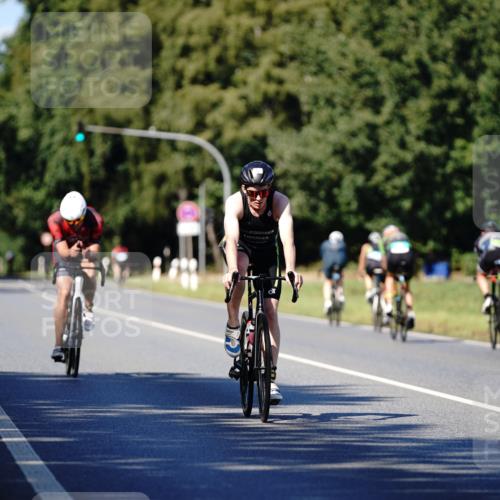 07.09.2025 - 19. Norderstedt Triathlon Michael Burmester http://msf.ph/oto/8839519 07.09.2025 14:43:21 Radfahren 960, 995 meine-sportfotos.de