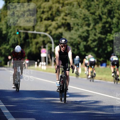 07.09.2025 - 19. Norderstedt Triathlon Michael Burmester http://msf.ph/oto/8839521 07.09.2025 14:43:21 Radfahren 960, 995 meine-sportfotos.de