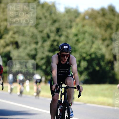 07.09.2025 - 19. Norderstedt Triathlon Michael Burmester http://msf.ph/oto/8839523 07.09.2025 14:43:22 Radfahren 960, 995 meine-sportfotos.de