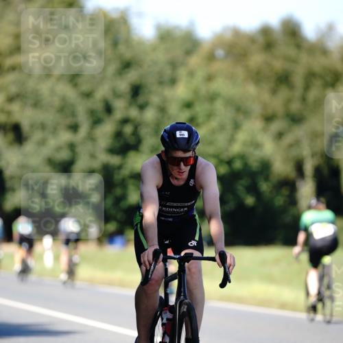 07.09.2025 - 19. Norderstedt Triathlon Michael Burmester http://msf.ph/oto/8839525 07.09.2025 14:43:22 Radfahren 960, 995 meine-sportfotos.de
