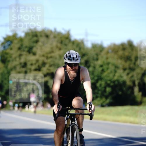 07.09.2025 - 19. Norderstedt Triathlon Michael Burmester http://msf.ph/oto/8839560 07.09.2025 14:44:00 Radfahren 395, 1005 meine-sportfotos.de