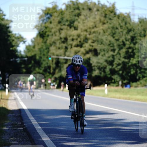 07.09.2025 - 19. Norderstedt Triathlon Michael Burmester http://msf.ph/oto/8839564 07.09.2025 14:44:03 Radfahren 395, 1447 meine-sportfotos.de